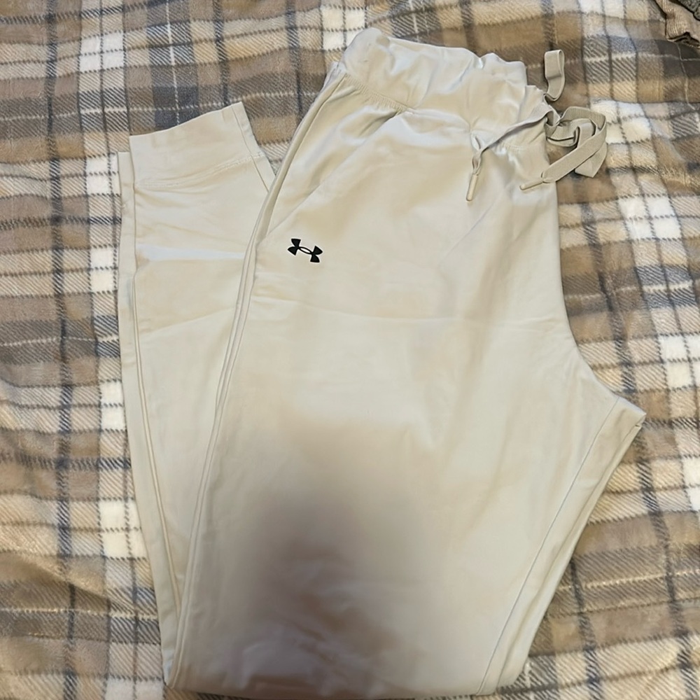 Silk Under Armour Joggers